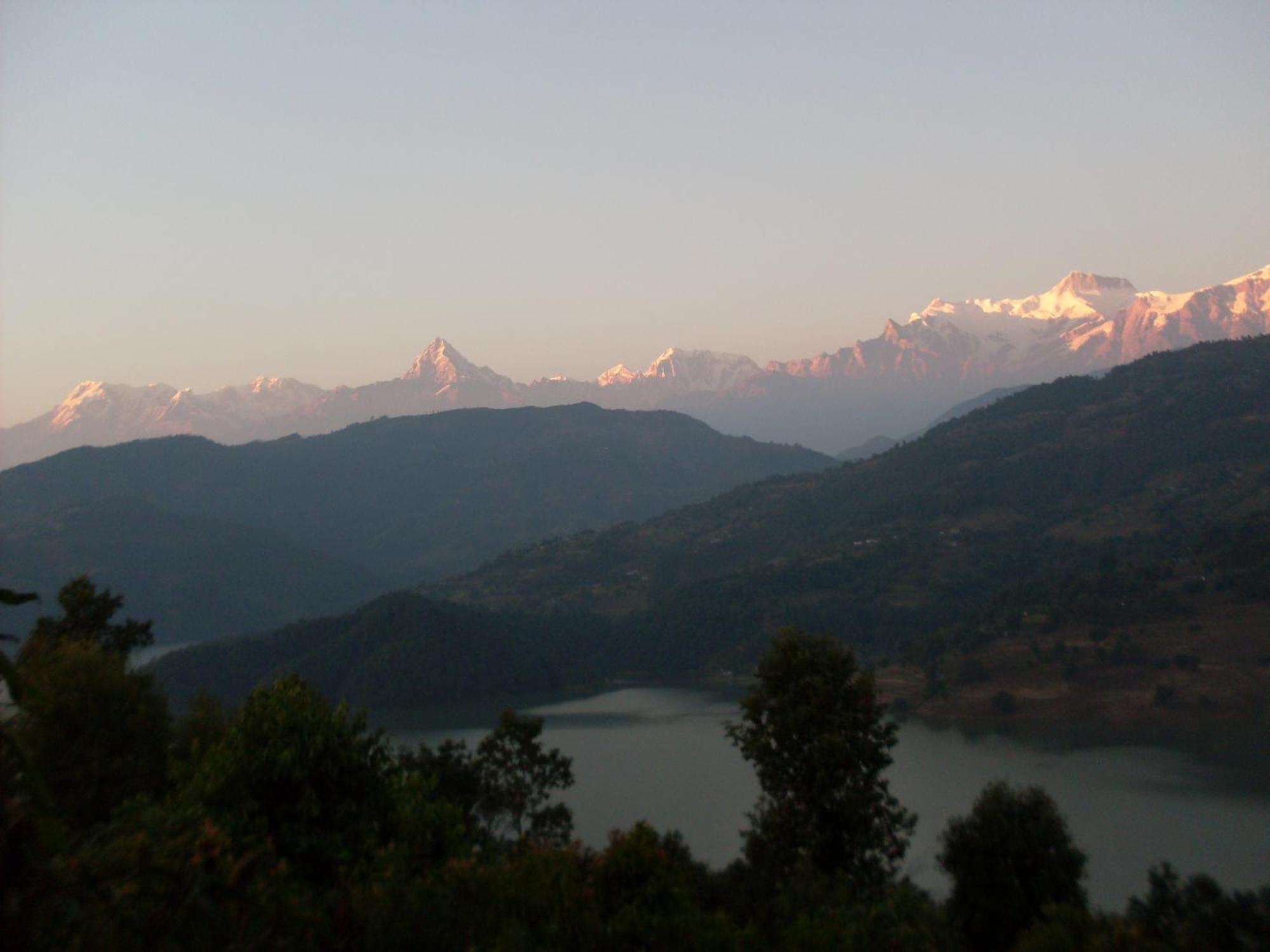 Bed and Breakfast Dinesh House Pokhara Exterior foto