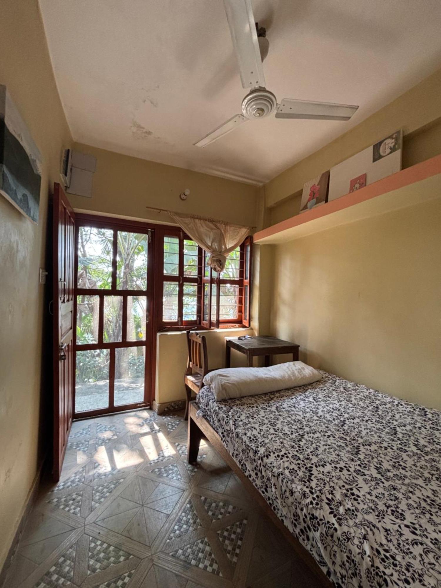 Bed and Breakfast Dinesh House Pokhara Exterior foto