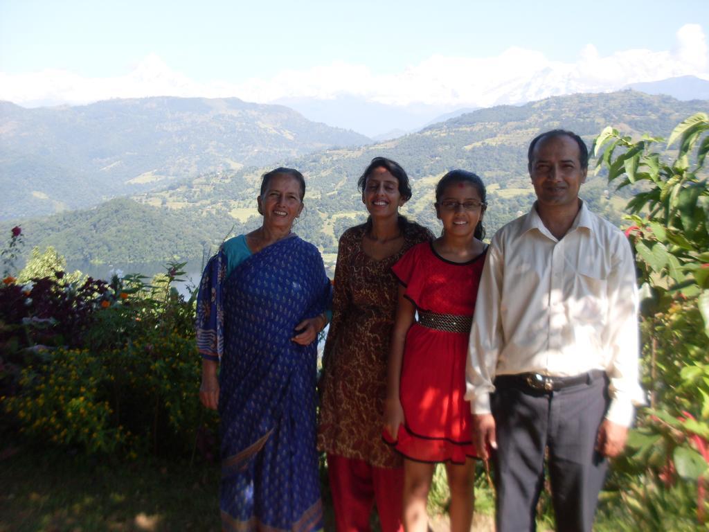 Bed and Breakfast Dinesh House Pokhara Exterior foto