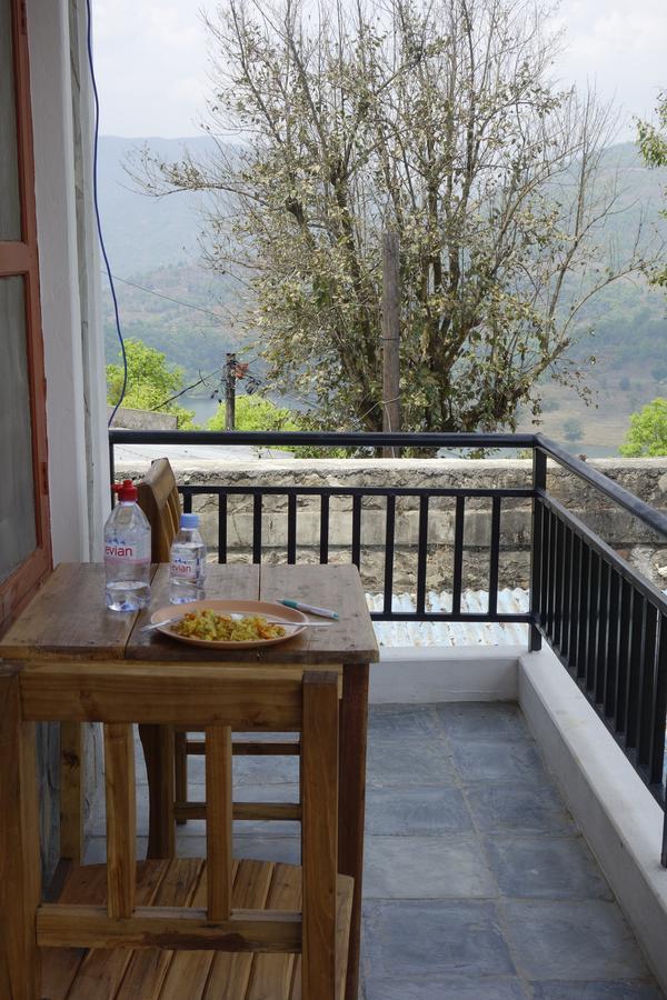 Bed and Breakfast Dinesh House Pokhara Exterior foto